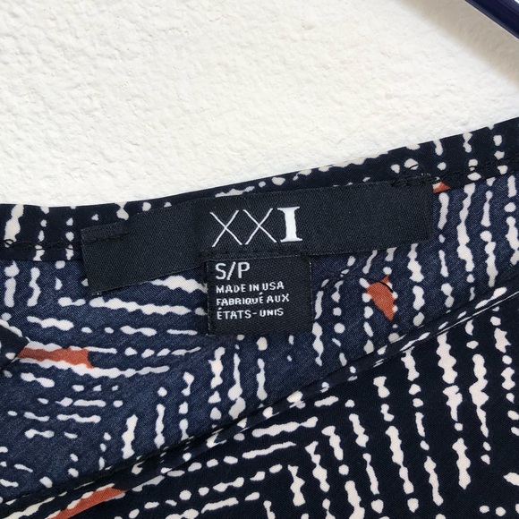 Forever 21 Patterened Dress - Picture 3 of 5